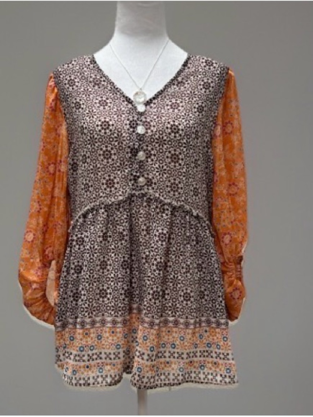 CATO Mod Wonderland Tomato Cream High Low Floral Print Boho Blouse S